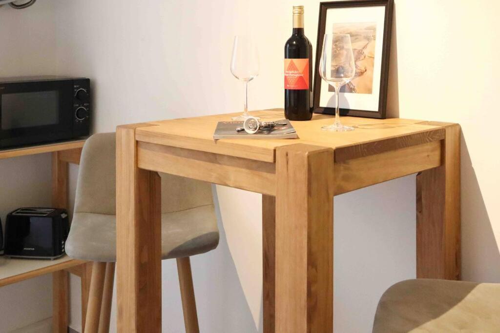 Charming, Modern & Spacious Apartment Wien Eksteriør billede